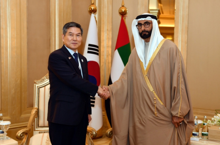 Defense chiefs of Korea, UAE discuss military ties, cooperation