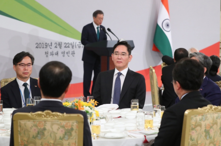 Samsung, Hyundai Motor chiefs meet Modi at state lunch