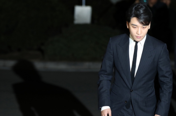 Seungri retires amid sex, drug, corruption scandal