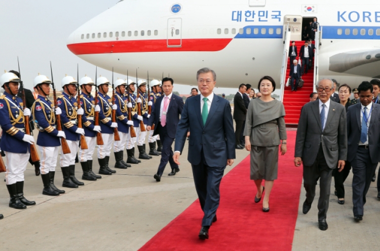 S. Korean president begins state visit to Cambodia