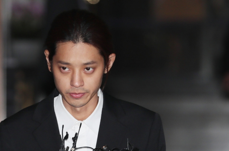 Police seek Jung Joon-young’s arrest over sex video allegations
