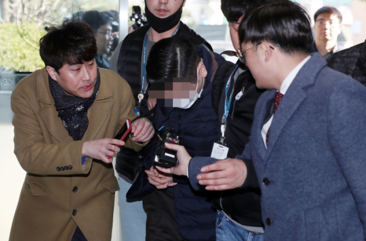 Third-generation chaebol scions booked on drug use charges