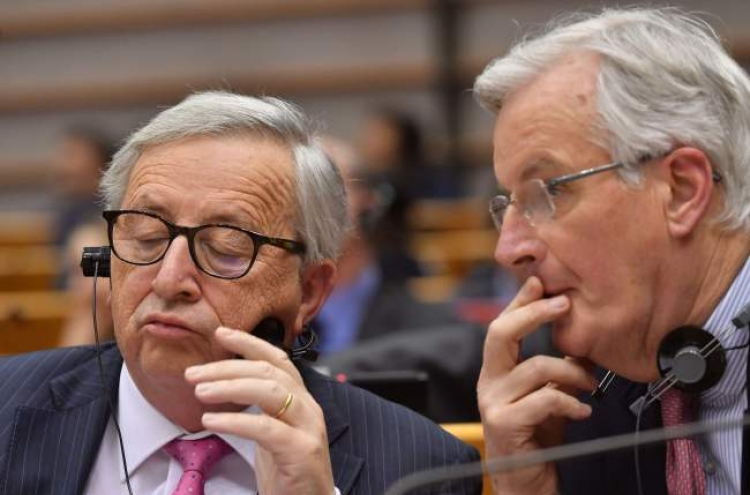 Juncker vows EU to work 'to last moment' for Brexit deal
