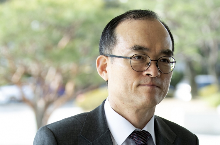 Prosecutor-General Moon Moo-il slams fast-tracking of reform bills
