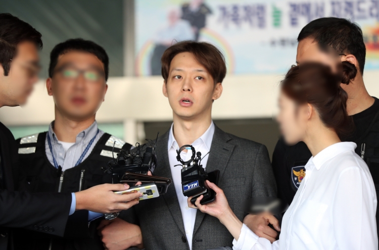 Singer Park Yoo-chun has used drugs since last summer: police