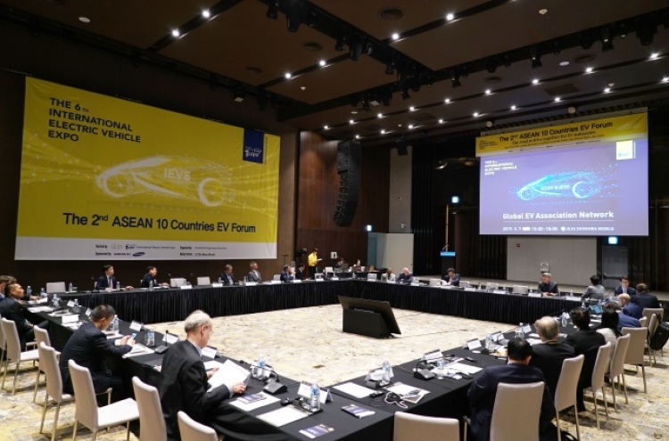Experts urge joint efforts for ASEAN EV market formation, growth