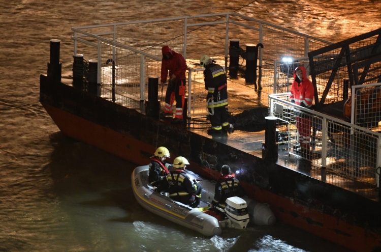 7 South Koreans killed, 19 missing in Hungary cruise sinking: foreign ministry