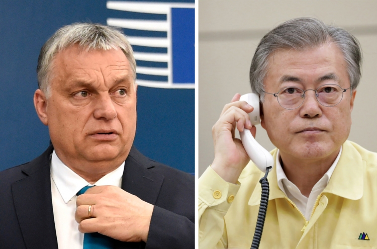 Moon asks Hungary to do its best to rescue missing S. Koreans