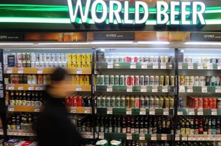 [News Focus] New liquor tax proposal faces mixed response