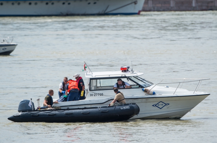 3 bodies recovered in Danube, 2 confirmed as S. Korean victims of boat sinking