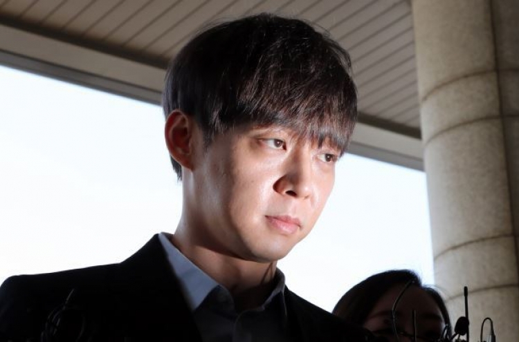Prosecutors demand prison term for singer-actor Park Yoo-chun