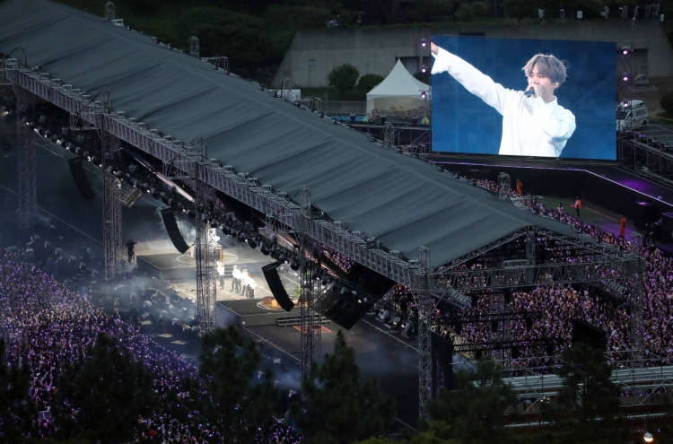 BTS dazzles 25,000 fans in Busan