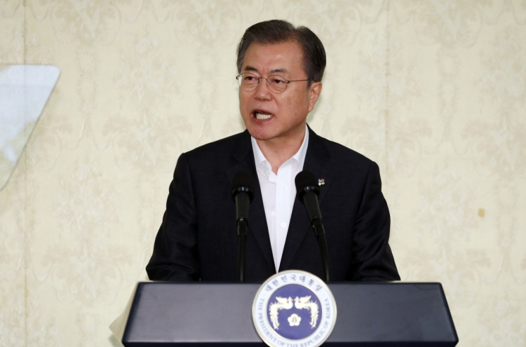Moon to meet with China, Russia leaders at G-20 summit