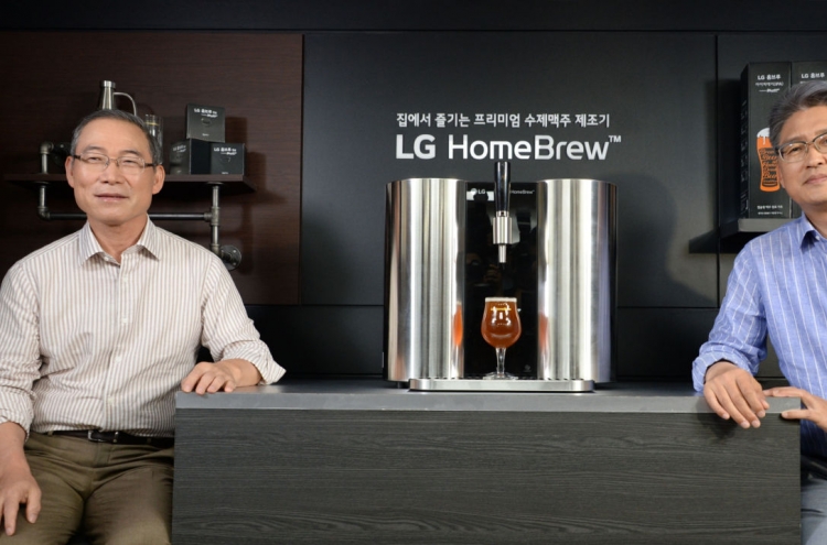LG launches world’s first capsule-type beer brewing machine