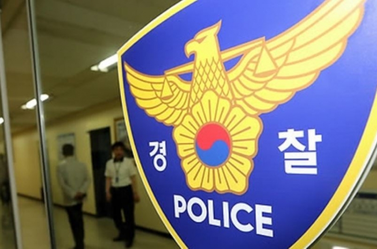 Prosecutors demand jail for policemen who took bribes from Gangnam club
