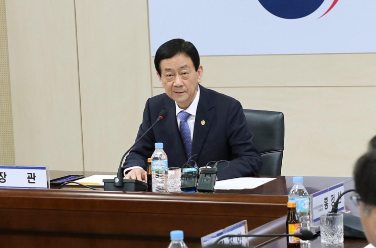 Seoul mayor’s Gwanghwamun makeover plans unfeasible: minister