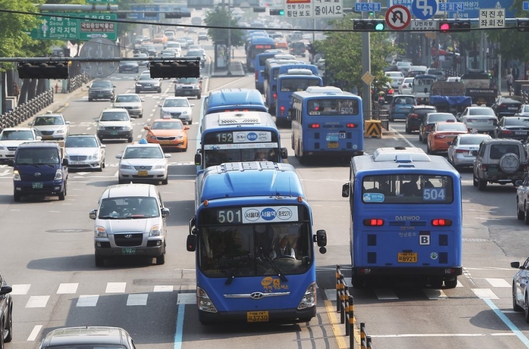 [Newsmaker] Bus driver’s waiting time doesn’t count as work hours: court