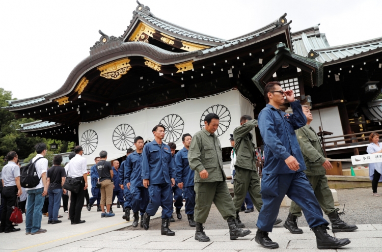 S. Korea expresses 'deep concerns' over Abe's offering to controversial war shrine