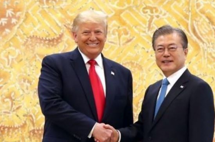 Moon, Trump to hold talks Monday on peace process in New York