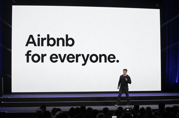 Airbnb announces plans to go public in 2020