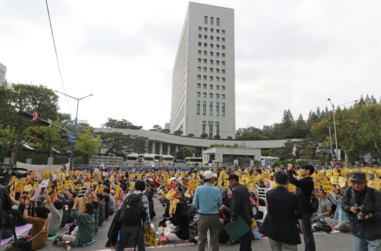 Supporters of justice minister to hold rally, demanding reform of prosecution