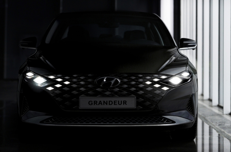 Hyundai unveils teaser images for face-lifted New Grandeur