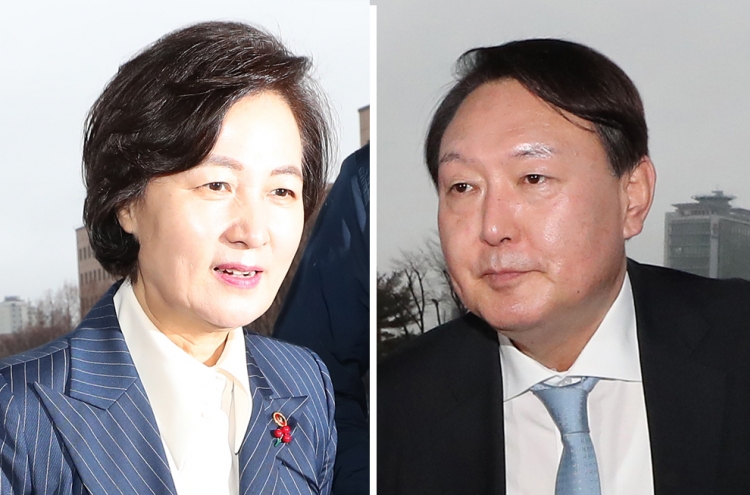 S. Korea replaces senior prosecutors leading investigations into high-profile scandals