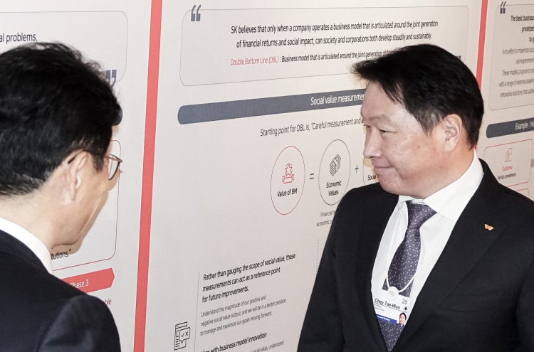 SK Chairman Chey Tae-won advocates social value measurement model in Davos