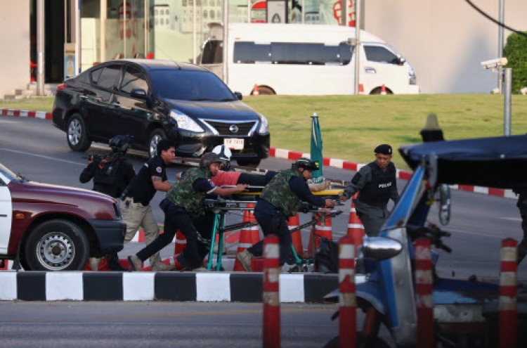 Thai mall gunman shot dead after deadly rampage