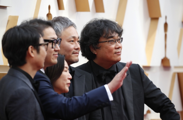 Bong Joon-ho lands best original screenplay with ‘Parasite’ at Oscars