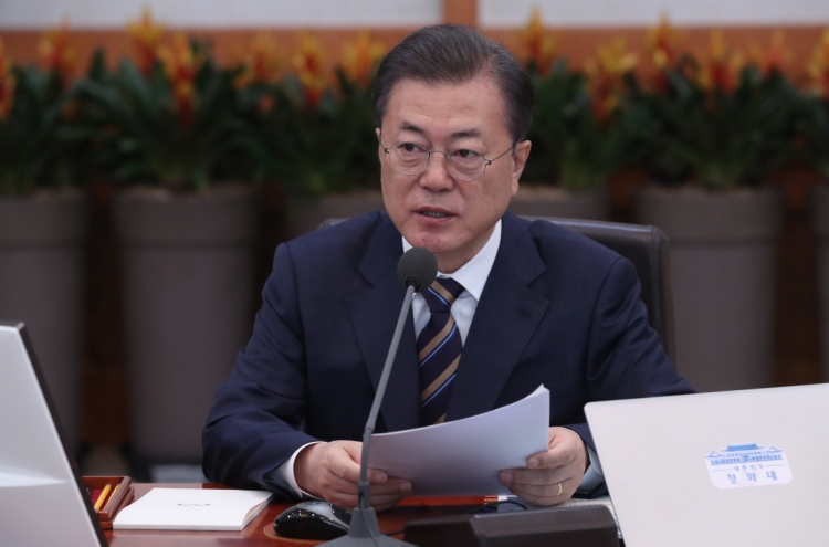 Moon urges 'special' economic policy measures against virus-caused 'emergency situations'