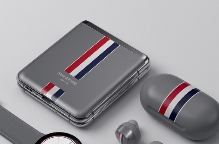 Samsung’s Z Flip Thom Browne edition sells out in 2 1/2 hours