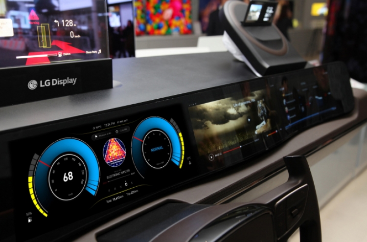 LG Display edges out Japan Display in automotive display market