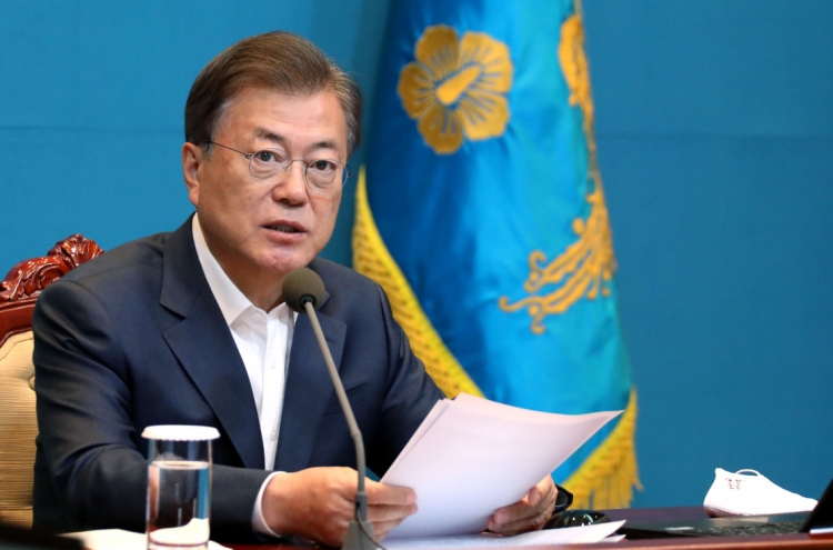 Moon urges policy measures to shield employment amid coronavirus crisis
