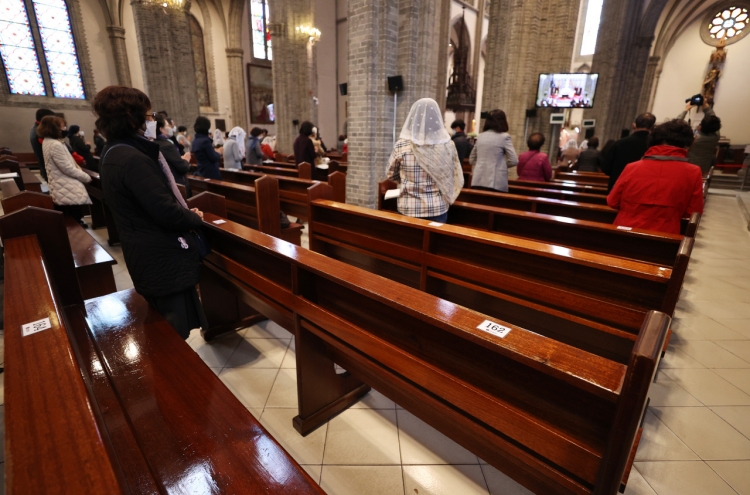 Catholic churches in Seoul resume public Masses