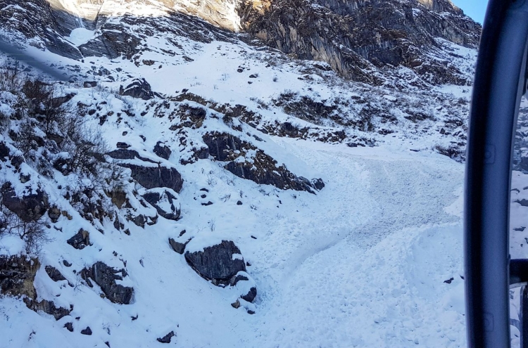 Bodies of 2 S. Koreans found after going missing in Annapurna avalanche in Jan.