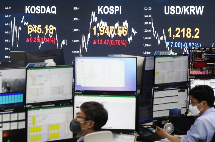 Seoul stocks end up for 3rd day on earnings hope