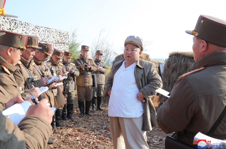 NK leader reemerges after 20-day absence amid rumors over his health
