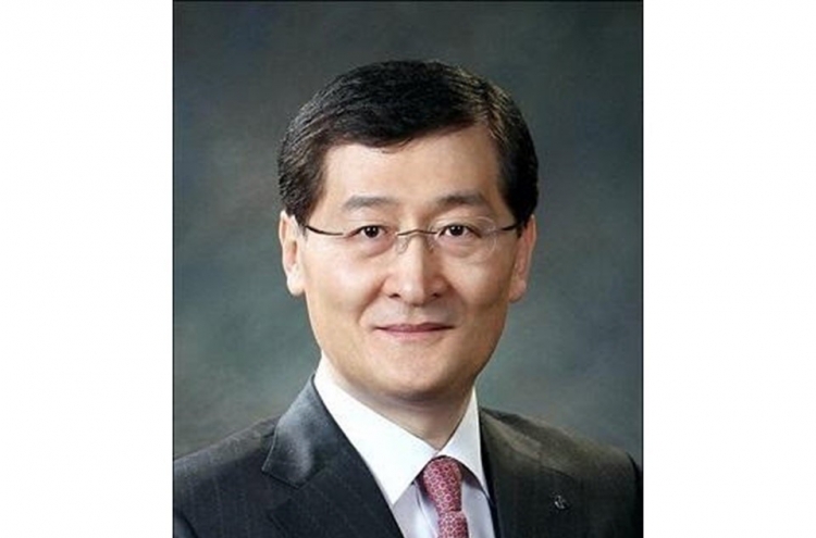 Ex-Shinhan Bank CEO takes post as Heungkuk Life vice chairman