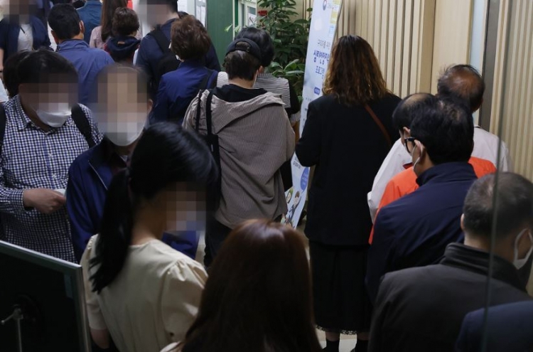 [News Focus] Unemployment amid COVID-19 shows gender contrast in Korea