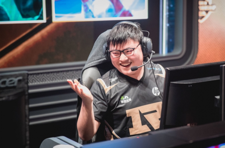 Players pay tribute to Uzi as retirement casts light on health in esports