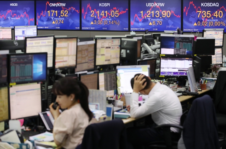 Seoul stocks slightly up despite escalating inter-Korean tensions