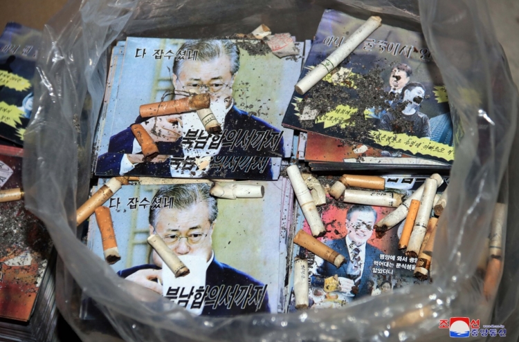 N. Korea preparing to send 12m leaflets to S. Korea via 3,000 balloons