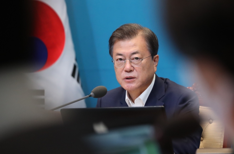 Moon urges parliament to handle extra budget bill to battle pandemic