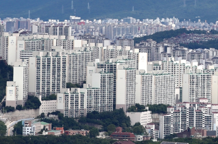 Seoul’s old, small-sized apartment prices spike amid market bubble
