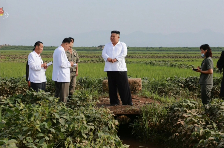 NK leader's reserve grain arrives at flood-hit village to help victims