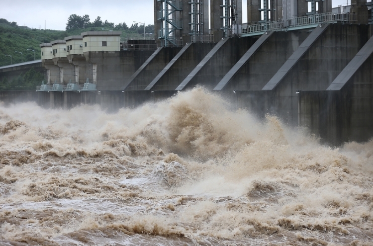 N. Korea's border dam remains partially open amid heavy rains: JCS