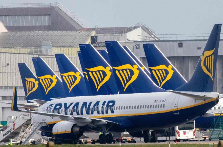 Ryanair cuts Sept, Oct flights as virus hits demand