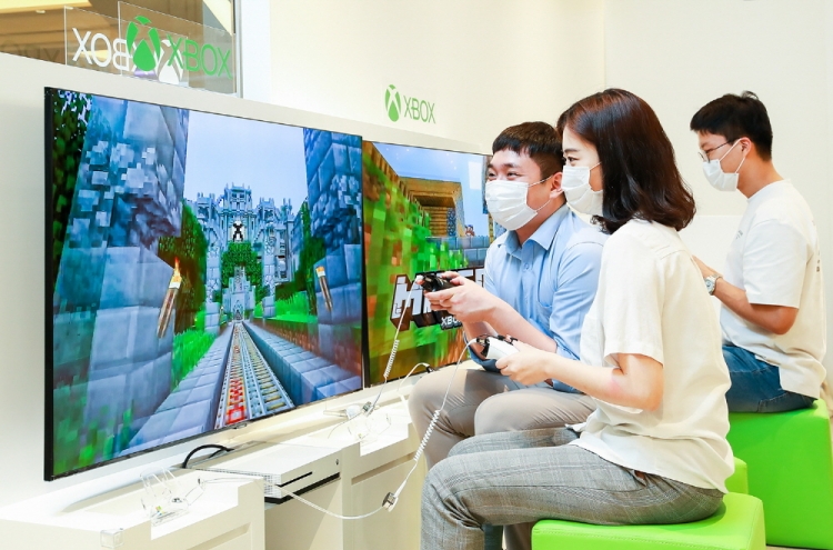 MS opens experience center in Seoul