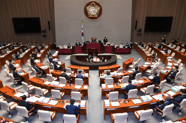 New parliament faces pressure to revise defective election law